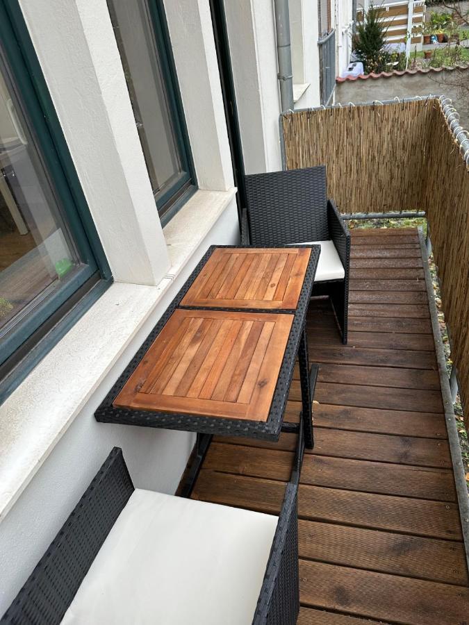 Lorenz Mit Kostenlosem Parkplatz Netflix Boxspringbett Kueche * Magdeburg